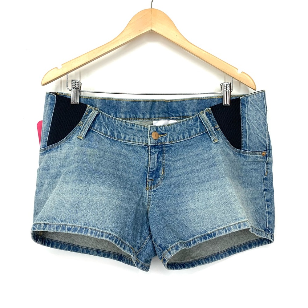 Isabel Maternity Lighter Wash Midi Shorts With Stretch Side Panels New Nwt